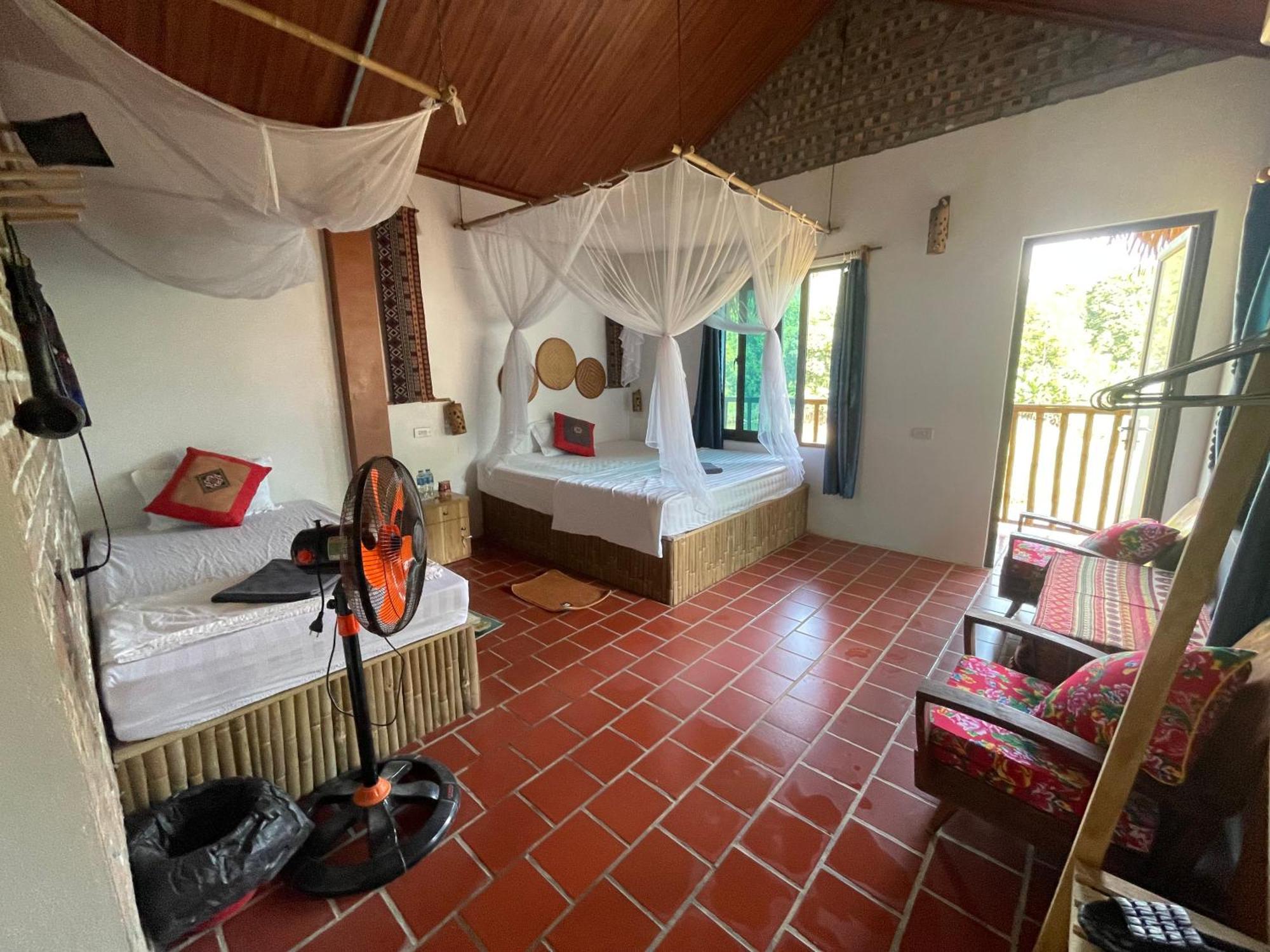 Vu Linh Palm House Homestay - Bungalow Yen Bai Eksteriør billede